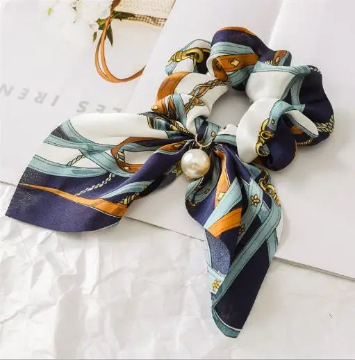 Equestrian Scrunchie | Navy and White-Ippico Equestrian-The Equestrian