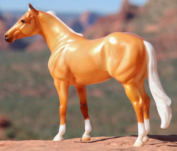 Breyer Traditional Ideal Series Palomino