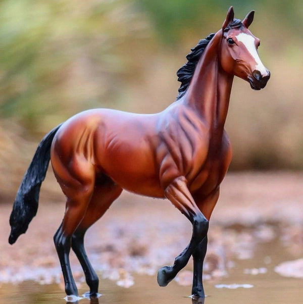 Breyer Traditional Tiz The Law Thoroughbred
