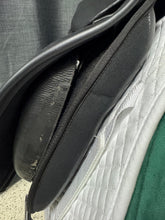 Pre-Loved Thorowgood T4 Dressage 17