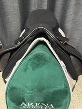 Pre-Loved Thorowgood T4 Dressage 17