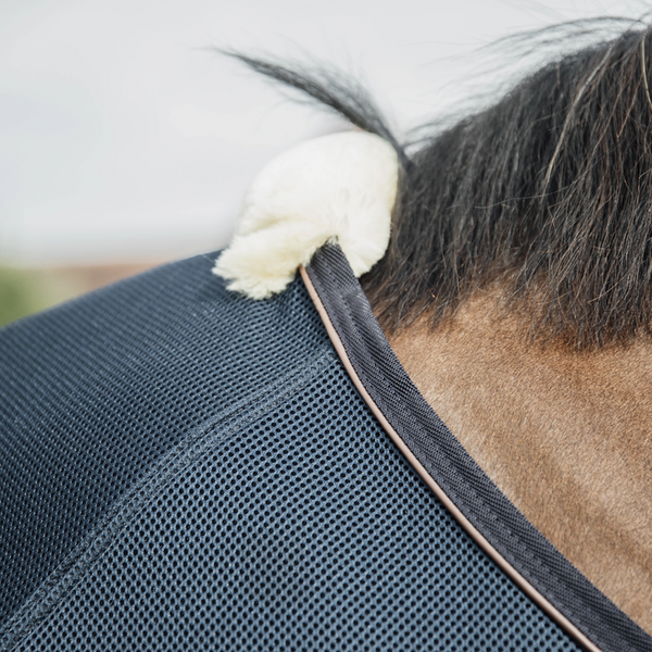 Kentucky Horsewear's Mesh Cooler Combo Show Rug