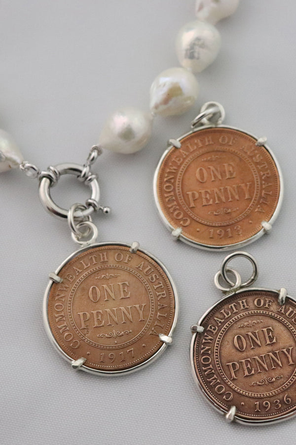 Hitchley & Harrow P21 Penny Coin Pendant - Commonwealth