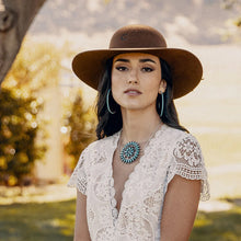 Charlie 1 Horse Wanderlust Acorn