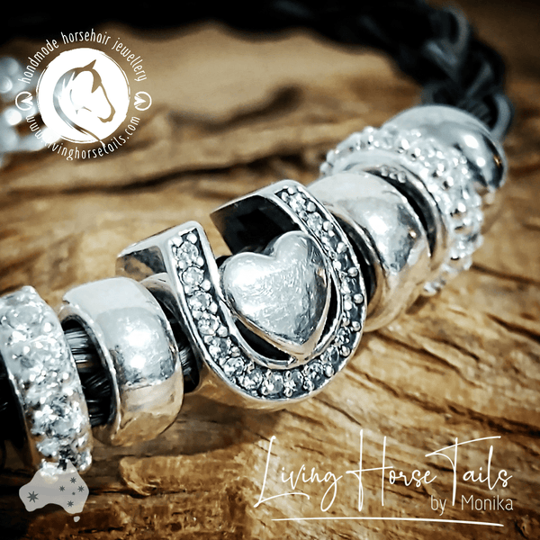 Lucky Horseshoe Sterling Silver Horsehair necklace