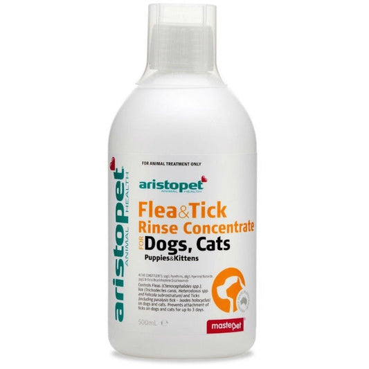 Bottle of Aristopet Flea & Tick Rinse Concentrate for pets.