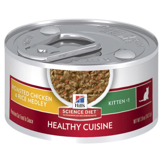 Alt: A can of Hill's Science Diet Healthy Cuisine kitten food featuring roasted chicken and rice medley in gravy, net weight 2.8 oz (80g).