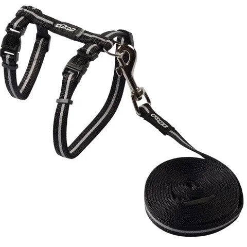 Rogz brand black dog harness and leash set.